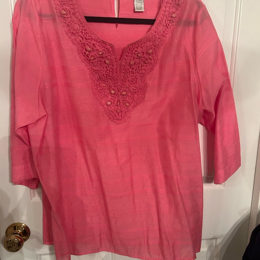 3/4 sleeve salmon colored tunic.